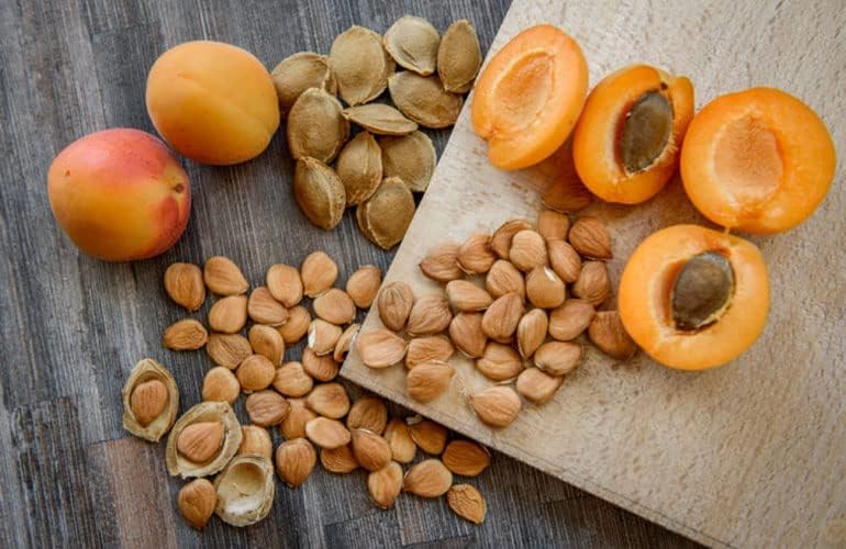 My Power Seeds, (1 pound bag) | Natural Source of Vitamins & Minerals - Raw - 100% Non GMO, Vegan, Gluten Free (Apricot Seeds) (180 Caps)