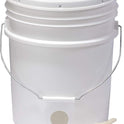 Little Giant, Plastic Honey Bucket Bucket with Honey Gate for Beekeeping (5 Gallon) (Item No. BKT5)