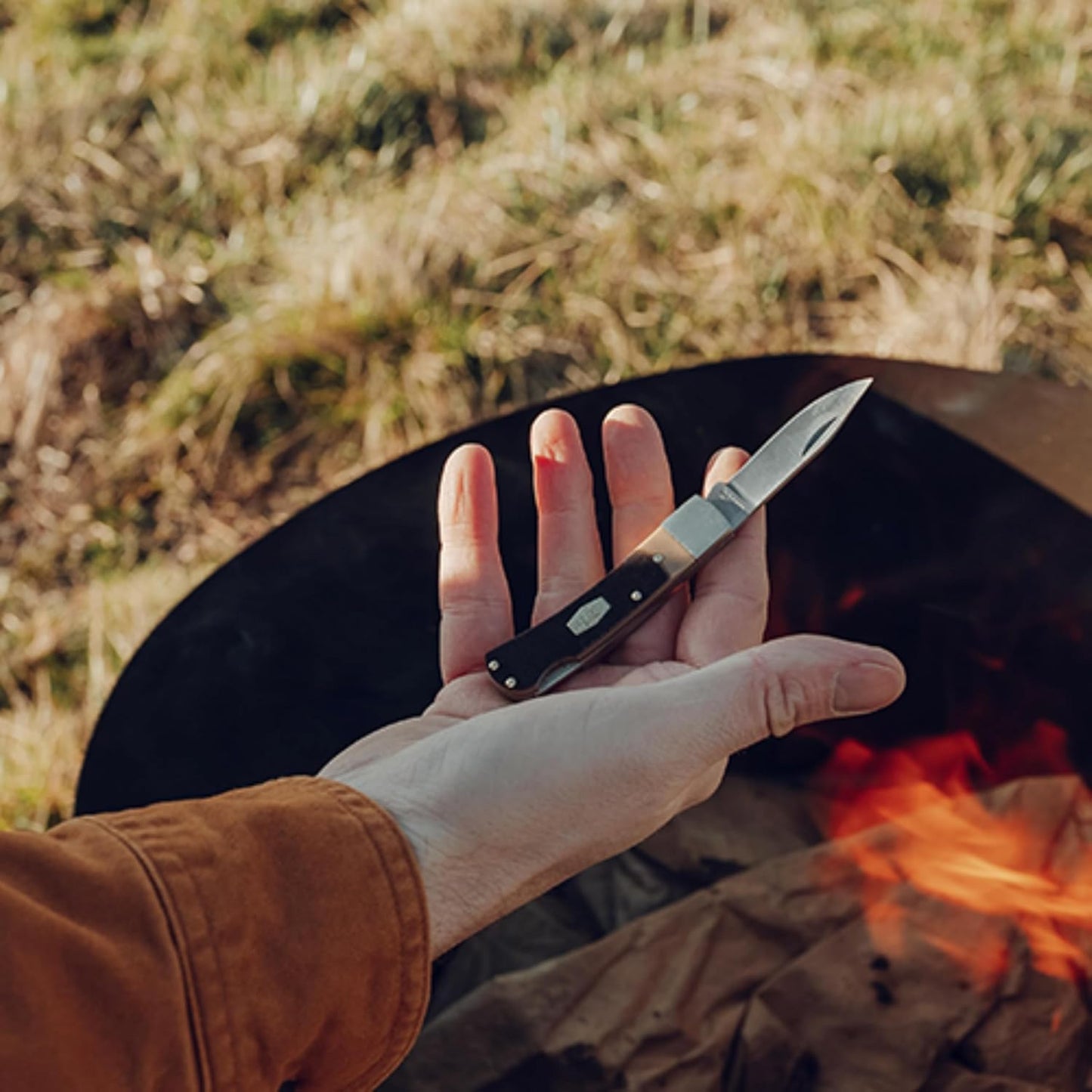 Old Timer, 3OT Bearhead Traditional Lockback Pocket Knife with 2.2in High Carbon Stainless Steel Blade, Sawcut Handle, and Convenient Small Size for EDC, Whittling, Camping, Hunting, and Outdoors
